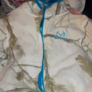 Small womens Realtree Jacket